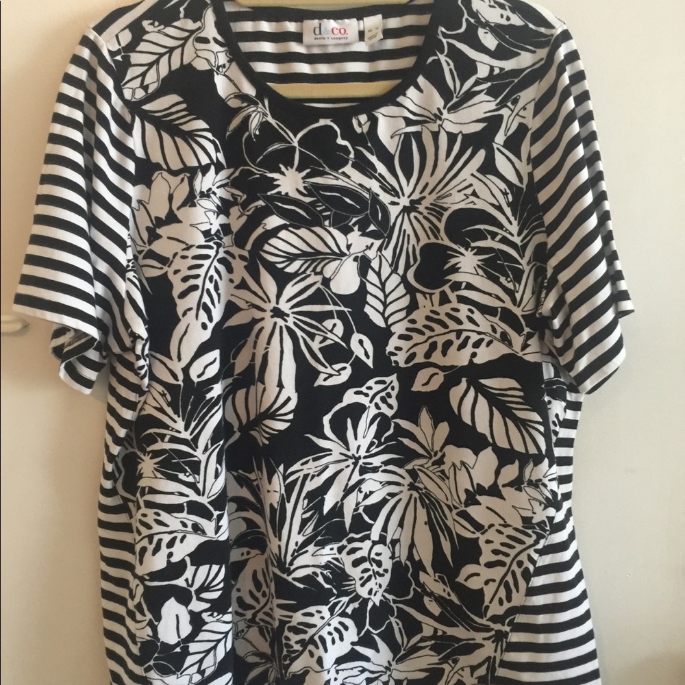 Black and white floral/stripe tee